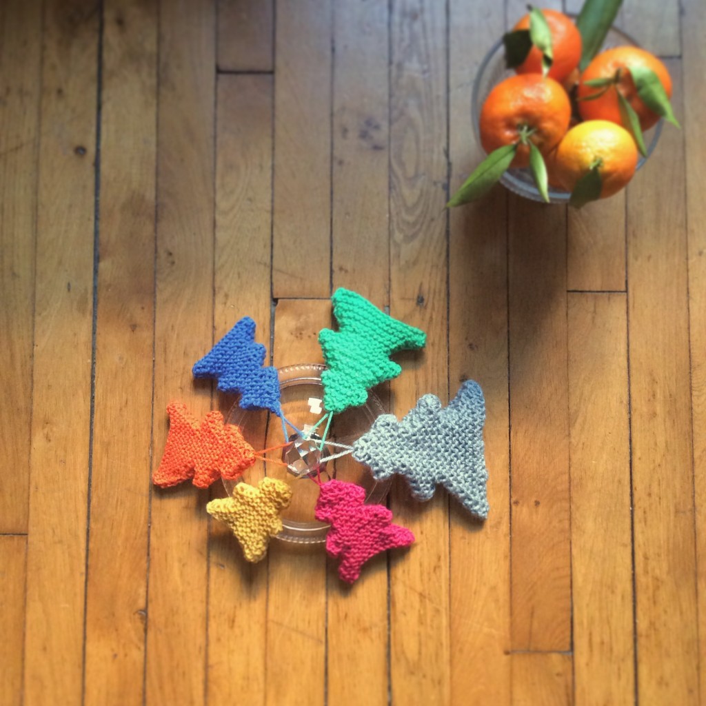 Tricoter son sapin Les Cadeaux de Souricette
